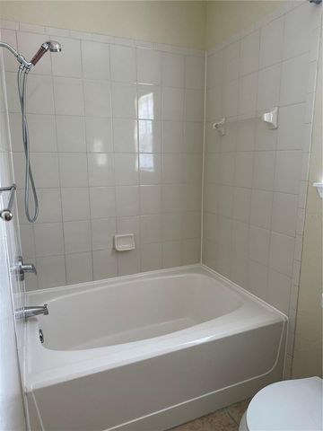 10011 COURTNEY PALMS BOULEVARD 201, Tampa, FL 33619