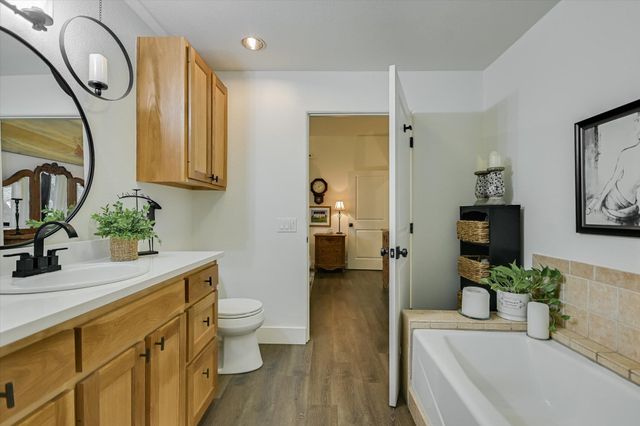 5 Sumac CT, Wimberley, TX 78676