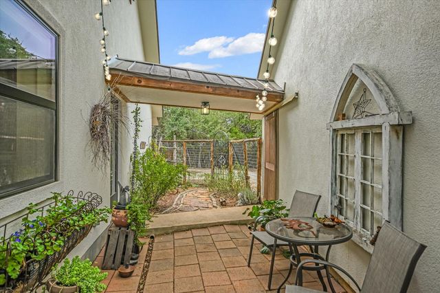 5 Sumac CT, Wimberley, TX 78676