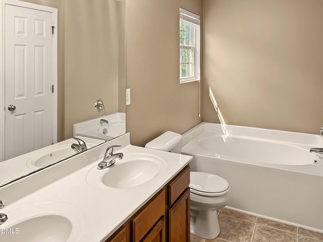 1013 Early Rise, Raleigh, NC 27610