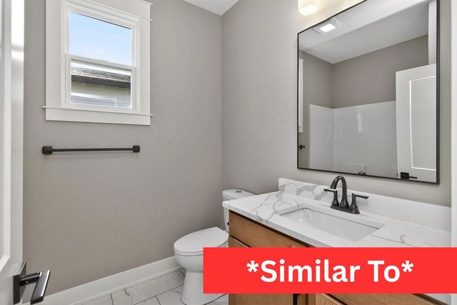 614 NE Doe Pointe Drive, Ankeny, IA 50021