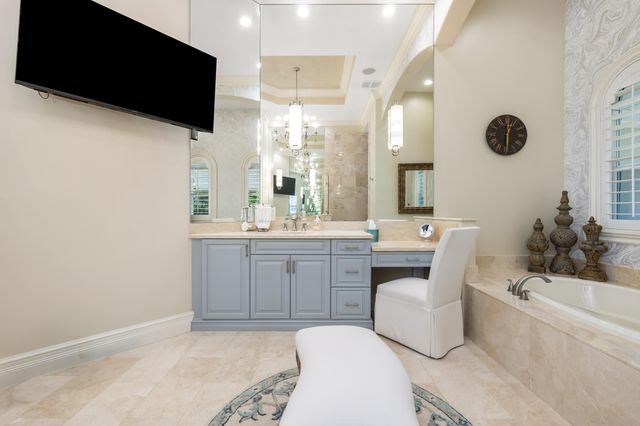 10135 SE Sandpine Lane, Hobe Sound, FL 33455