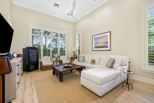 10135 SE Sandpine Lane, Hobe Sound, FL 33455