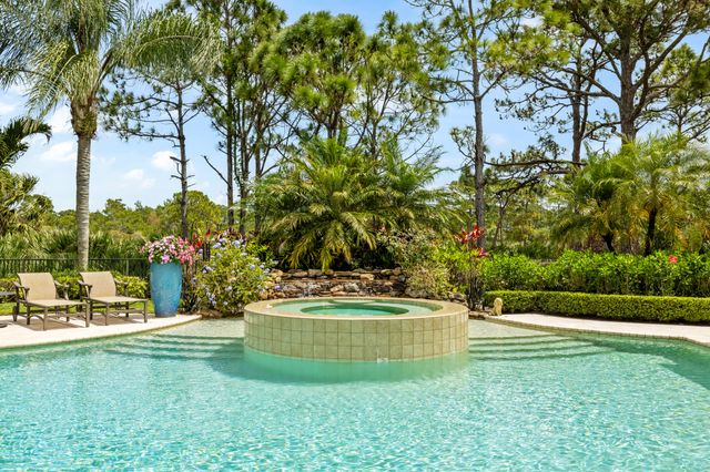 10135 SE Sandpine Lane, Hobe Sound, FL 33455