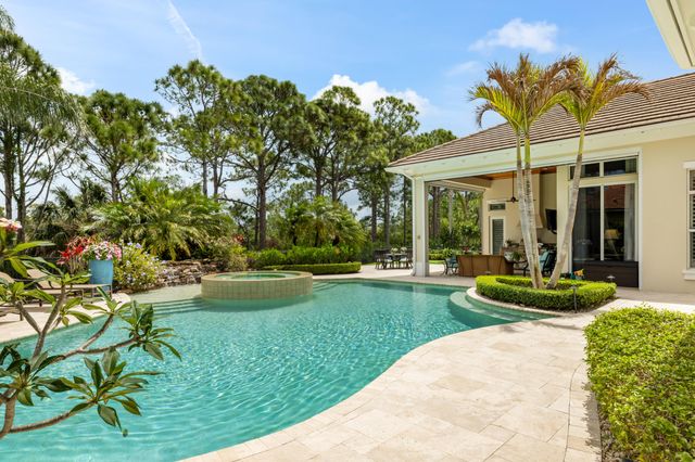 10135 SE Sandpine Lane, Hobe Sound, FL 33455