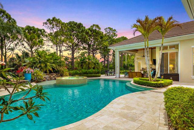 10135 SE Sandpine Lane, Hobe Sound, FL 33455
