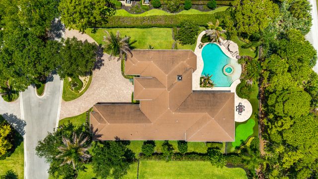 10135 SE Sandpine Lane, Hobe Sound, FL 33455