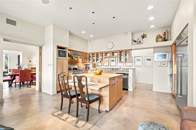 26 Aloe Circle, Santa Fe, NM 87506