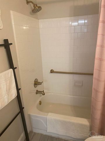 2324 Shoal Creek Dr, Pensacola, FL 32514