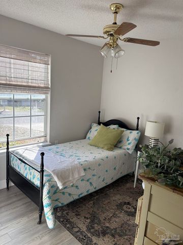 2324 Shoal Creek Dr, Pensacola, FL 32514