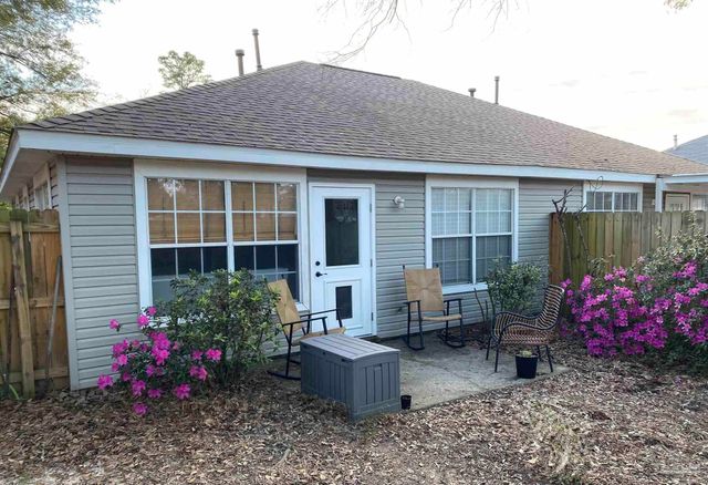 2324 Shoal Creek Dr, Pensacola, FL 32514