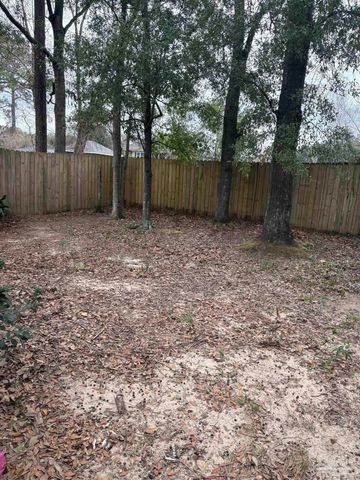 2324 Shoal Creek Dr, Pensacola, FL 32514