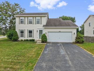1169 E Tedy Court, Round Lake Beach, IL 60073