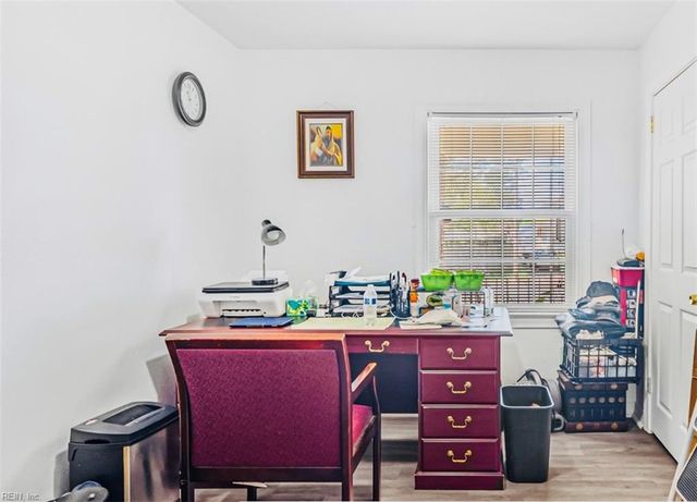 24 Saint Albans DR, Hampton, VA 23669