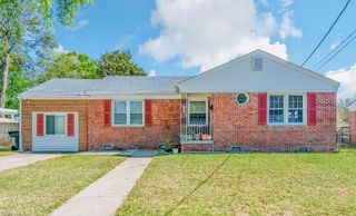 24 Saint Albans DR, Hampton, VA 23669