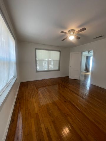3819 Roseland Avenue, Dallas, TX 75204