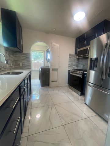 3819 Roseland Avenue, Dallas, TX 75204