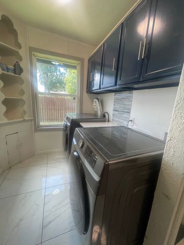 3819 Roseland Avenue, Dallas, TX 75204