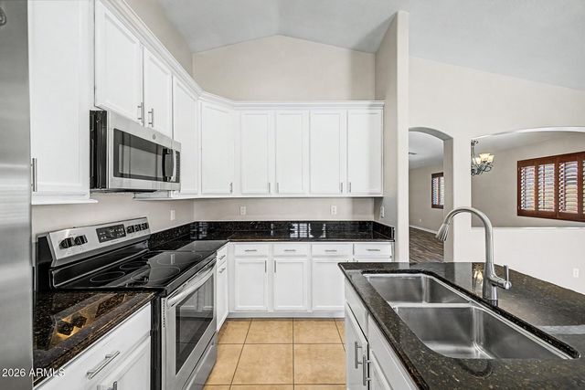 11143 W MARIPOSA Drive, Phoenix, AZ 85037
