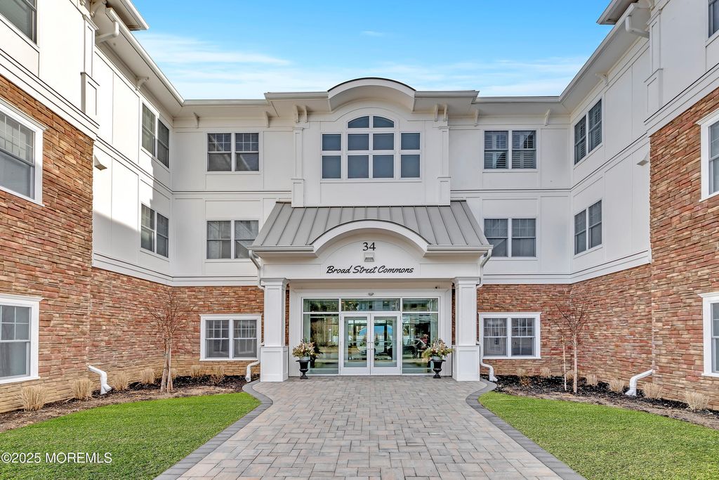 34 Broad Street 206, Manasquan, NJ 08736