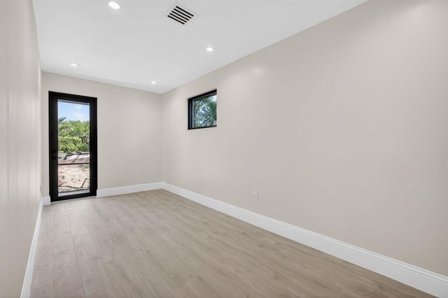 8771 Man O War Road, Palm Beach Gardens, FL 33418