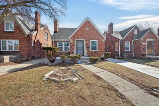 9988 Somerset Avenue, Detroit, MI 48224