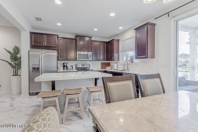 162 NELSON Lane, St. Johns, FL 32259