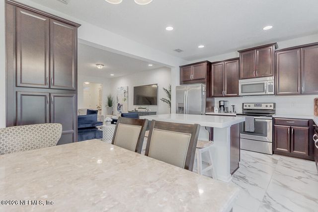 162 NELSON Lane, St. Johns, FL 32259