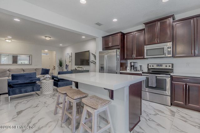 162 NELSON Lane, St. Johns, FL 32259