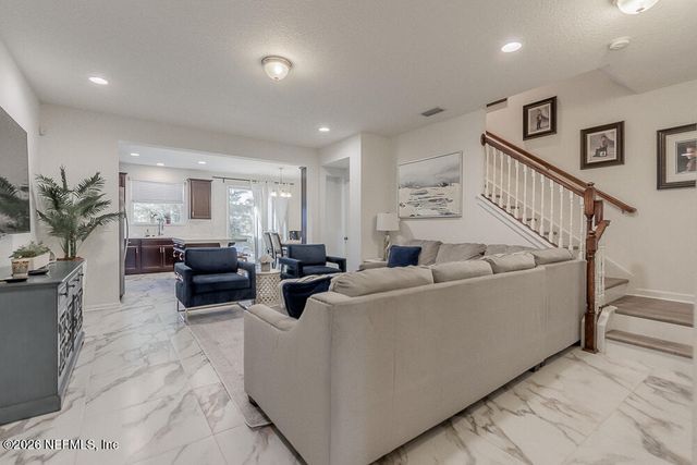 162 NELSON Lane, St. Johns, FL 32259