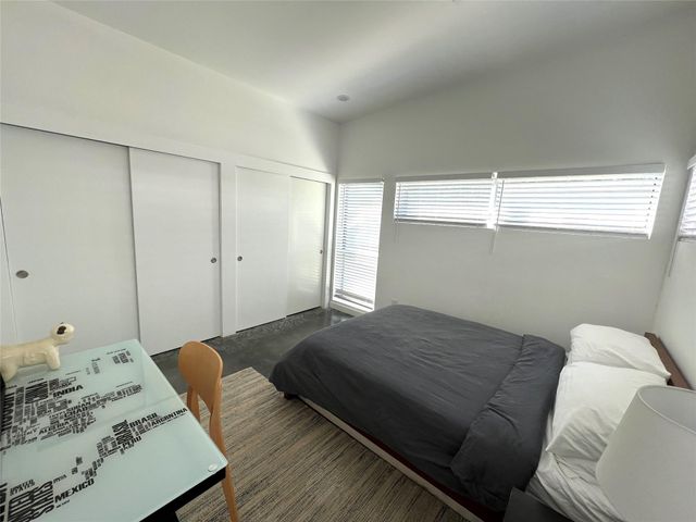 1159 Perry RD A, Austin, TX 78721