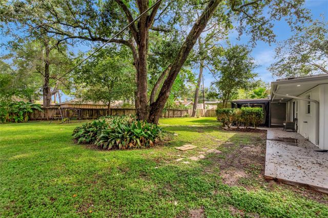 1726 Peer Drive, Houston, TX 77043