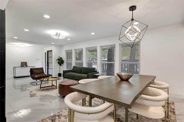 1726 Peer Drive, Houston, TX 77043