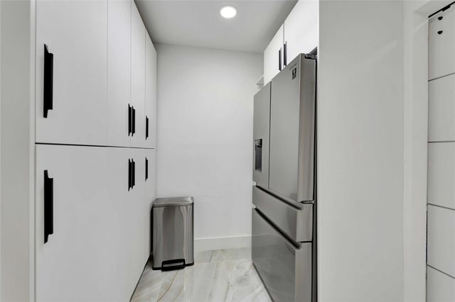 1726 Peer Drive, Houston, TX 77043