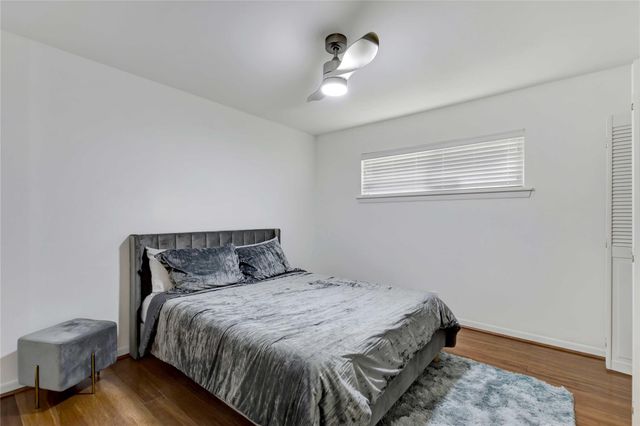 1726 Peer Drive, Houston, TX 77043