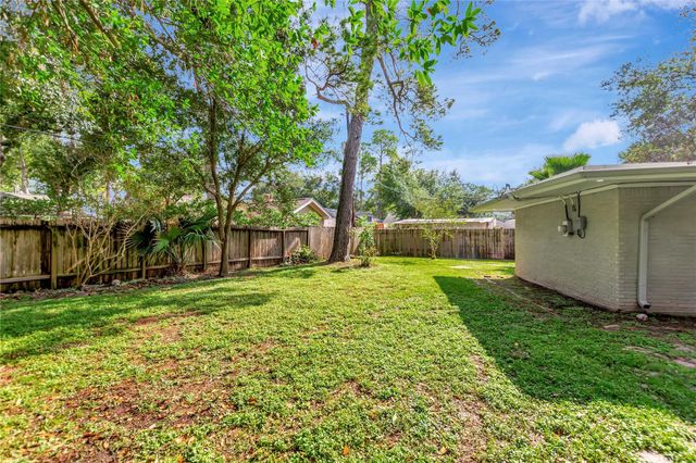 1726 Peer Drive, Houston, TX 77043