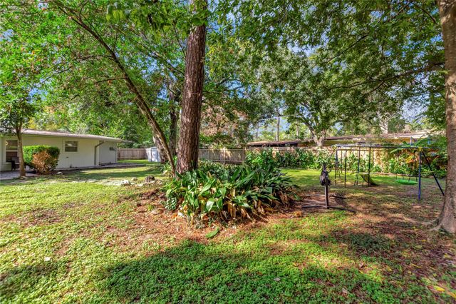 1726 Peer Drive, Houston, TX 77043