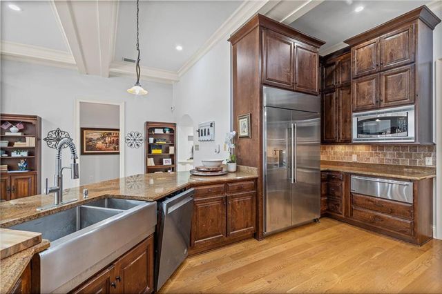 3953 Wimbledon Park, Mobile, AL 36608