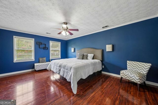 2588 Hickory Cove SW, Lilburn, GA 30047