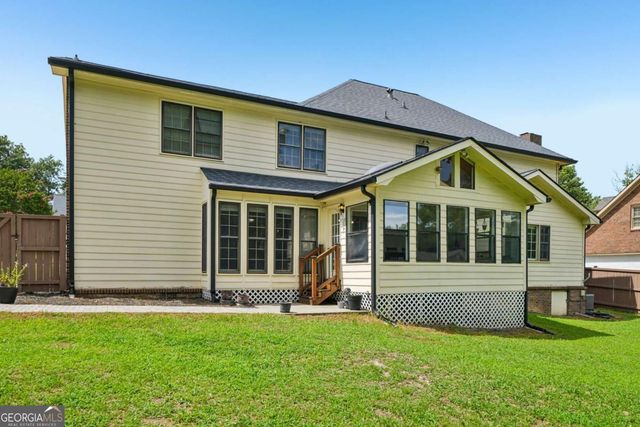 2588 Hickory Cove SW, Lilburn, GA 30047