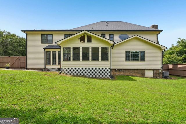 2588 Hickory Cove SW, Lilburn, GA 30047