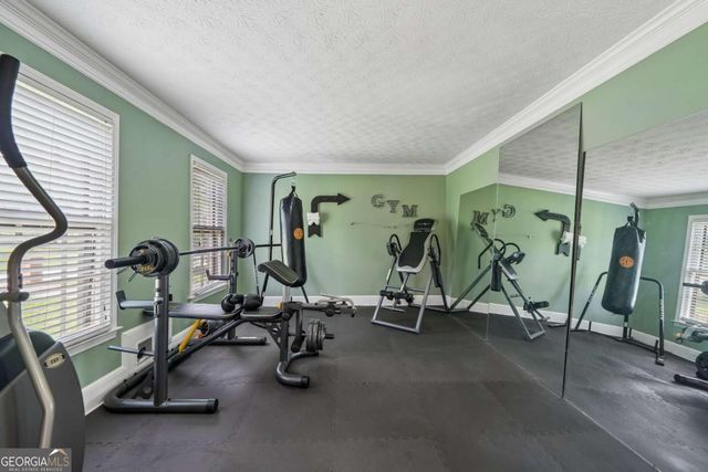 2588 Hickory Cove SW, Lilburn, GA 30047