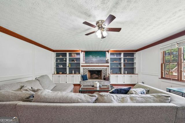 2588 Hickory Cove SW, Lilburn, GA 30047