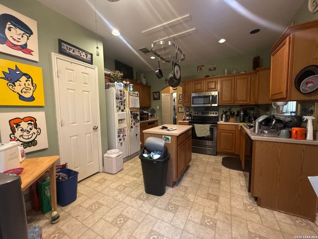 1627 SPRINGHOUSE ST, San Antonio, TX 78251