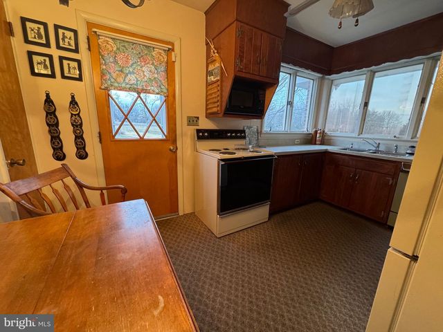 886 TURKEY POINT RD, North East, MD 21901