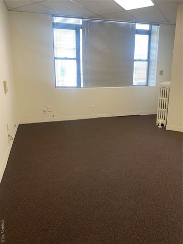 375 Sunrise Highway 1, Lynbrook, NY 11563