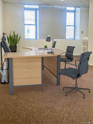 375 Sunrise Highway 1, Lynbrook, NY 11563