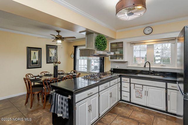 3628 Chesterton Drive, Toledo, OH 43615