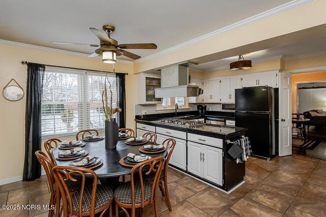 3628 Chesterton Drive, Toledo, OH 43615