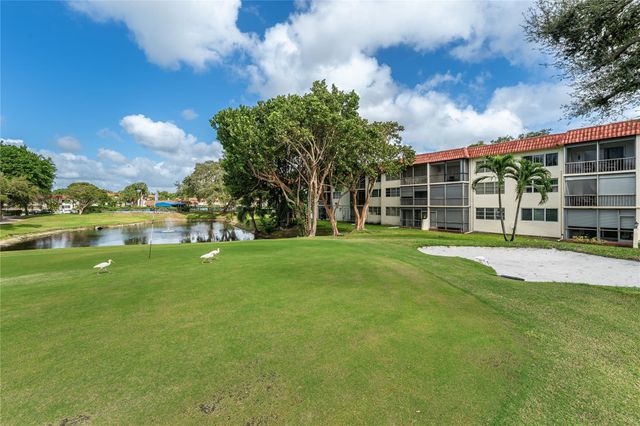 8930 S Hollybrook Boulevard 209, Pembroke Pines, FL 33025